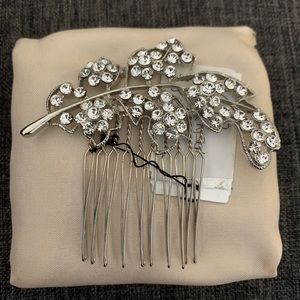 Giavan bridal hair piece